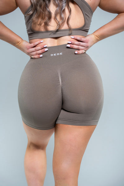 Legacy Contour Short